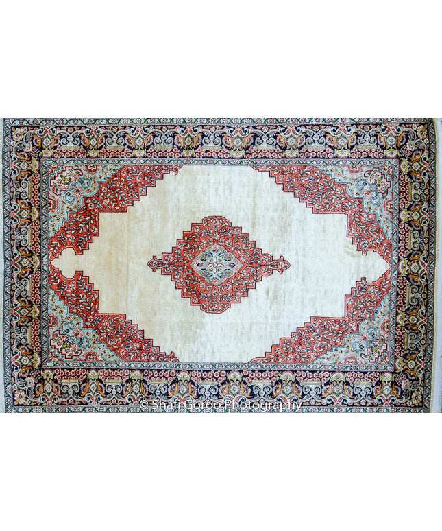Regular silk carpet, size: 4 feet by 6 feet