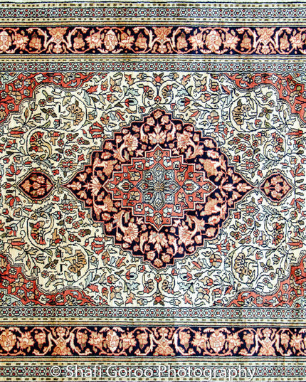 Regular silk carpet, size: 4 feet by 6 feet