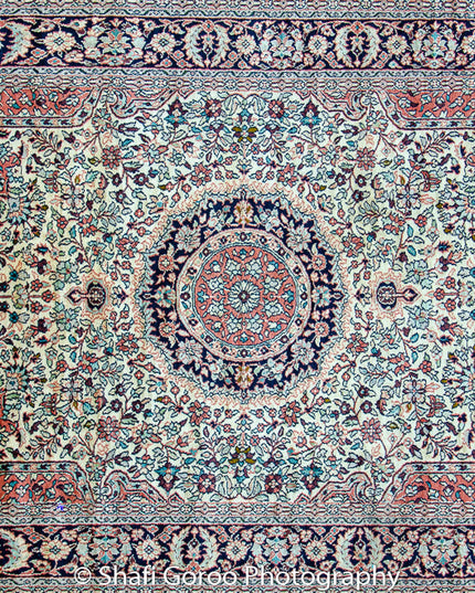 Regular silk carpet, size: 4 feet by 6 feet