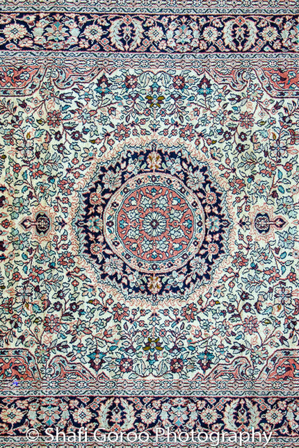 Regular silk carpet, size: 4 feet by 6 feet