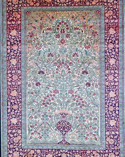 Regular silk carpet, size: 4 feet by 6 feet