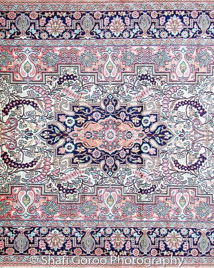 Regular silk carpet, size: 4 feet by 6 feet