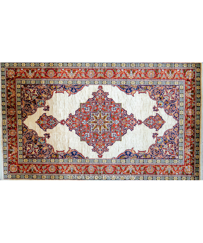 High knot silk on silk, size 3' x 5'