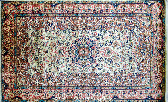 High knot silk on silk, size 3' x 5'