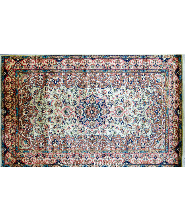 High knot silk on silk, size 3' x 5'