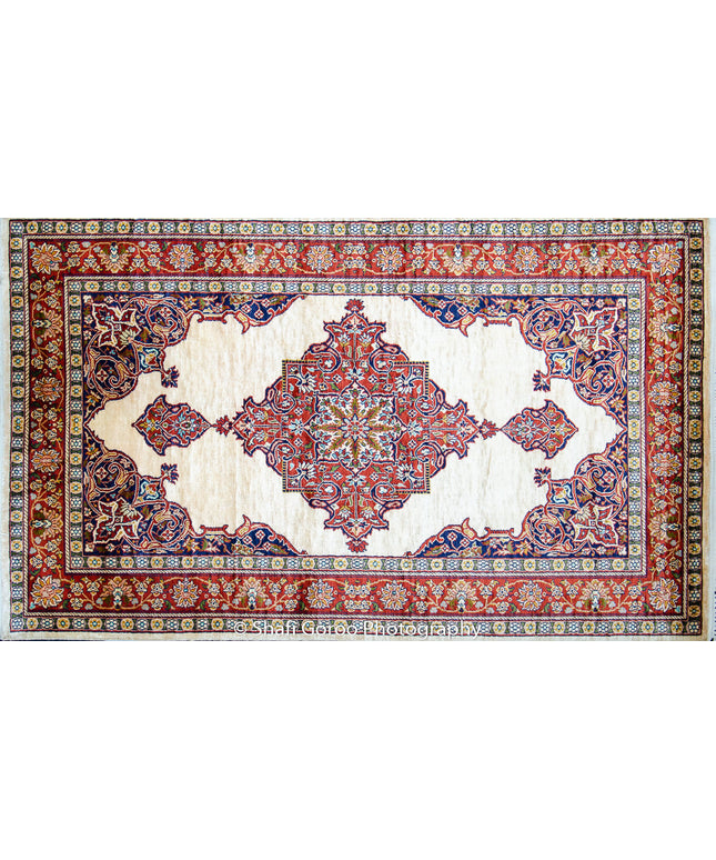 High knot silk on silk, size 3' x 5'