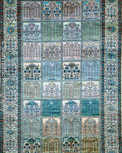 Regular silk carpet, size: 3 feet by 5 feet