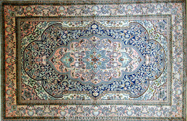 Regular silk carpet, size: 4 feet by 6 feet