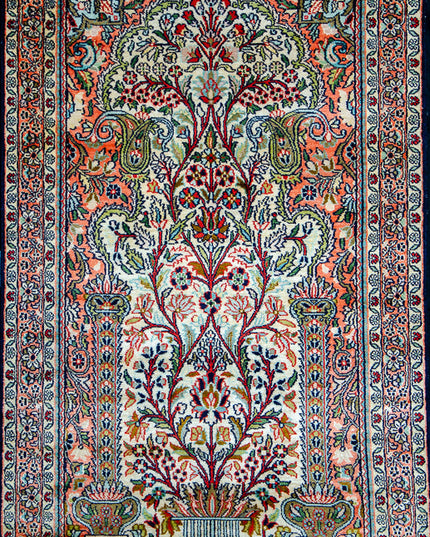 Regular silk carpet, size: 2 feet 6 inches by 4 feet