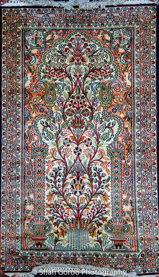Regular silk carpet, size: 2 feet 6 inches by 4 feet