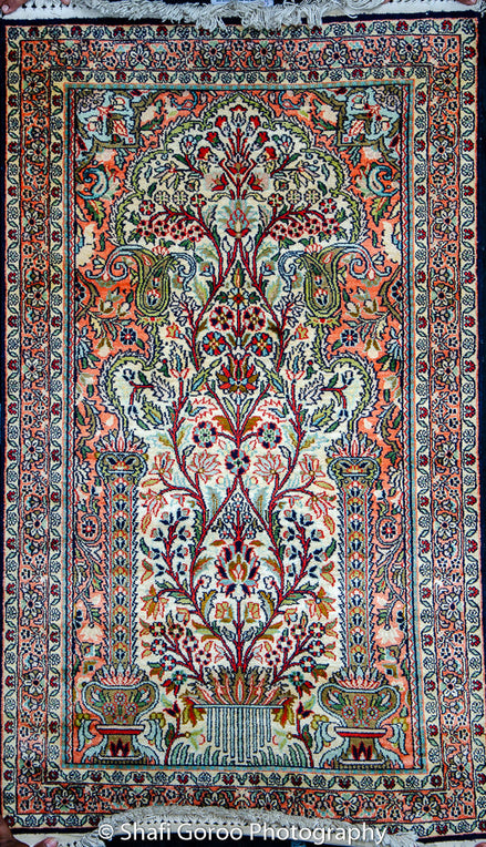 Regular silk carpet, size: 2 feet 6 inches by 4 feet