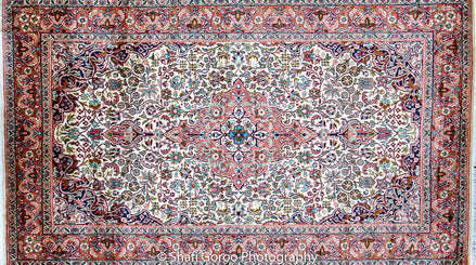Regular silk carpet, size: 3 feet by 5 feet
