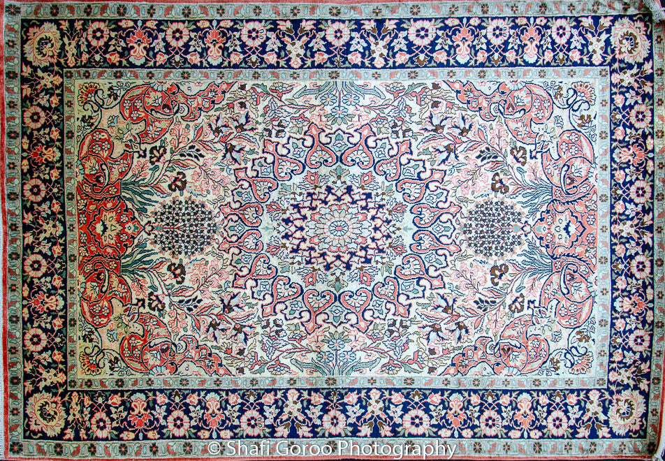 Regular silk carpet, size: 4 feet by 6 feet
