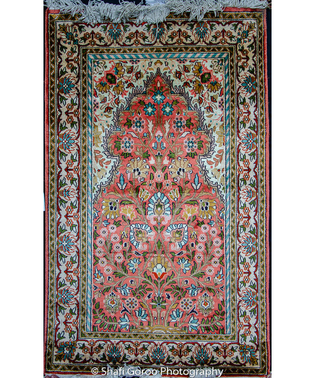 Regular silk carpet, size: 2 feet 6 inches by 4 feet