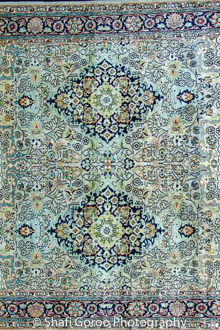 Regular silk carpet, size: 4 feet by 6 feet