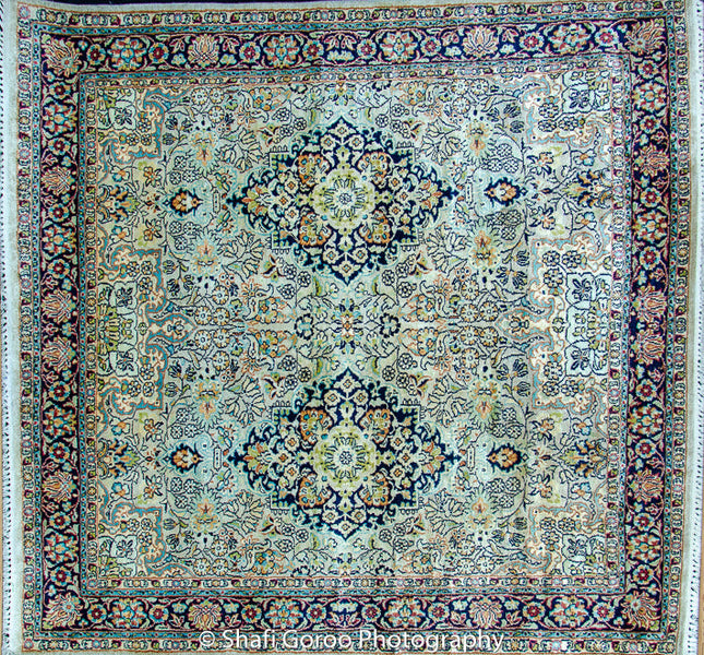 Regular silk carpet, size: 4 feet by 6 feet