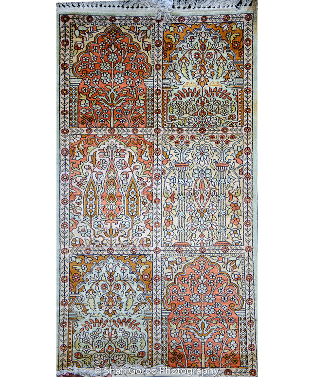 Regular silk carpet, size: 2 feet 6 inches by 4 feet