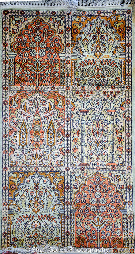 Regular silk carpet, size: 2 feet 6 inches by 4 feet