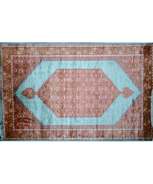 Regular silk carpet, size: 2 feet 6 inches by 4 feet