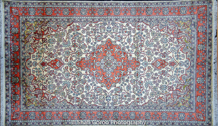 Regular silk carpet, size: 3 feet by 5 feet