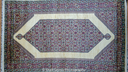 Regular silk carpet, size: 3 feet by 5 feet