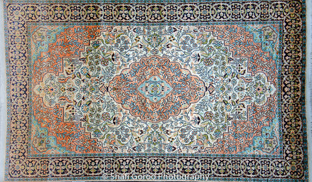 Regular silk carpet, size: 3 feet by 5 feet