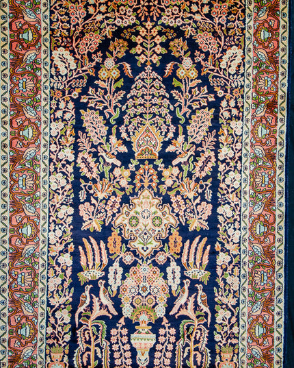 Regular silk carpet, size: 3 feet by 5 feet