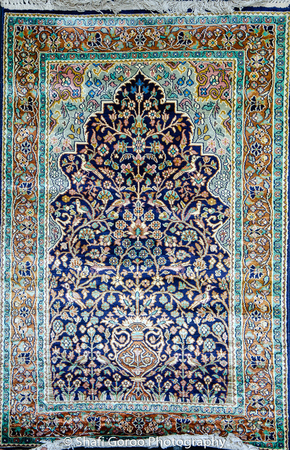 Regular silk carpet, size: 2 feet 6 inches by 4 feet