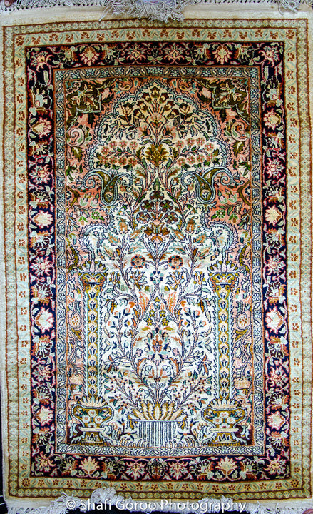 Regular silk carpet, size: 2 feet 6 inches by 4 feet
