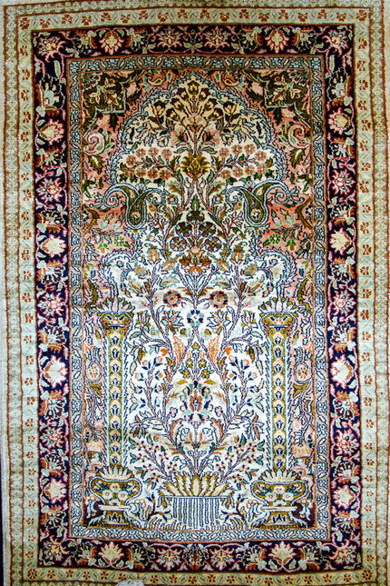Regular silk carpet, size: 2 feet 6 inches by 4 feet