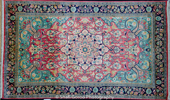 Regular silk carpet, size: 3 feet by 5 feet