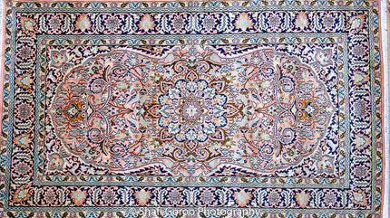 Regular silk carpet, size: 3 feet by 5 feet