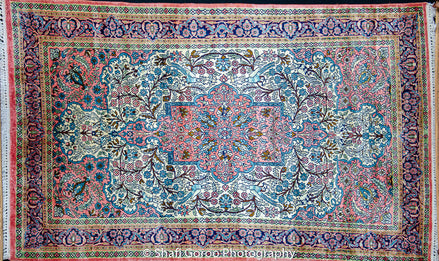 Regular silk carpet, size: 3 feet by 5 feet