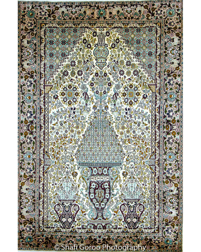 Regular silk carpet, size: 4 feet by 6 feet