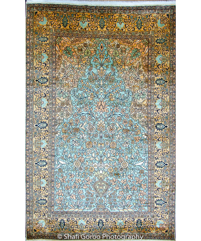 Regular silk carpet, size: 4 feet by 6 feet