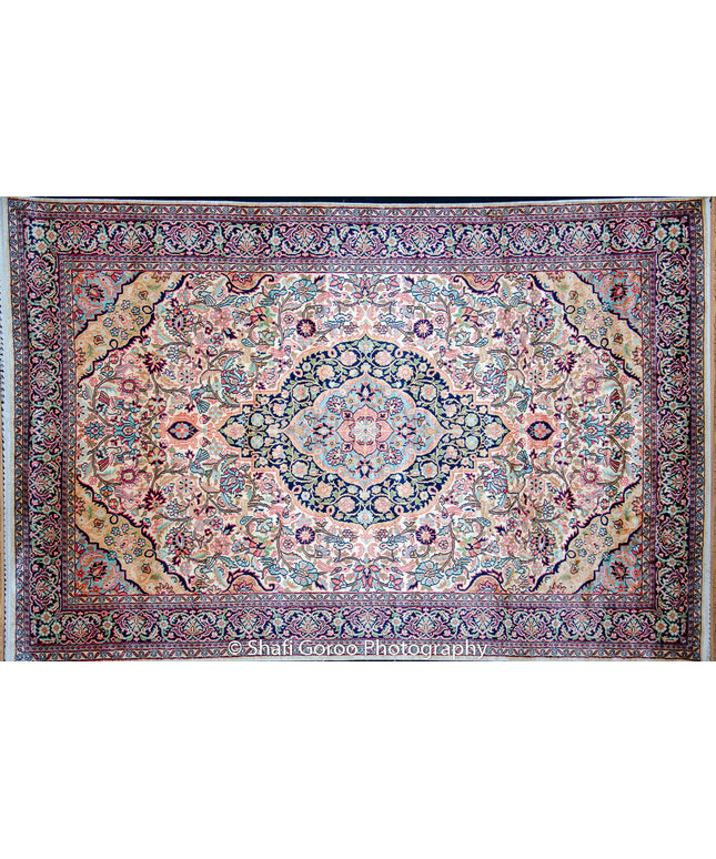 Regular silk carpet, size: 4 feet by 6 feet