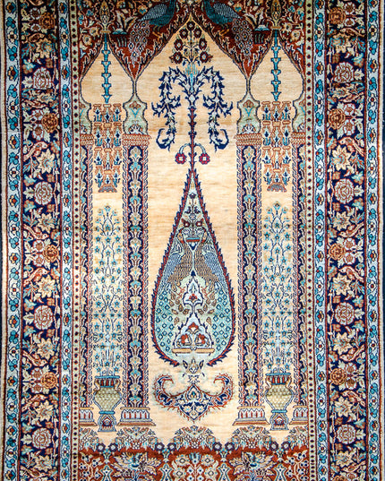 Regular silk carpet, size: 3 feet by 5 feet