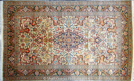 High knot silk on silk, size 2.5' x 4'
