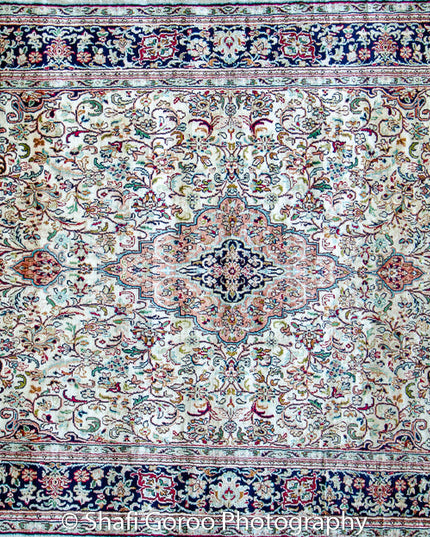 High knot silk on silk, size 3' x 5'