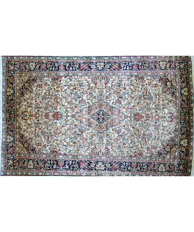 High knot silk on silk, size 3' x 5'