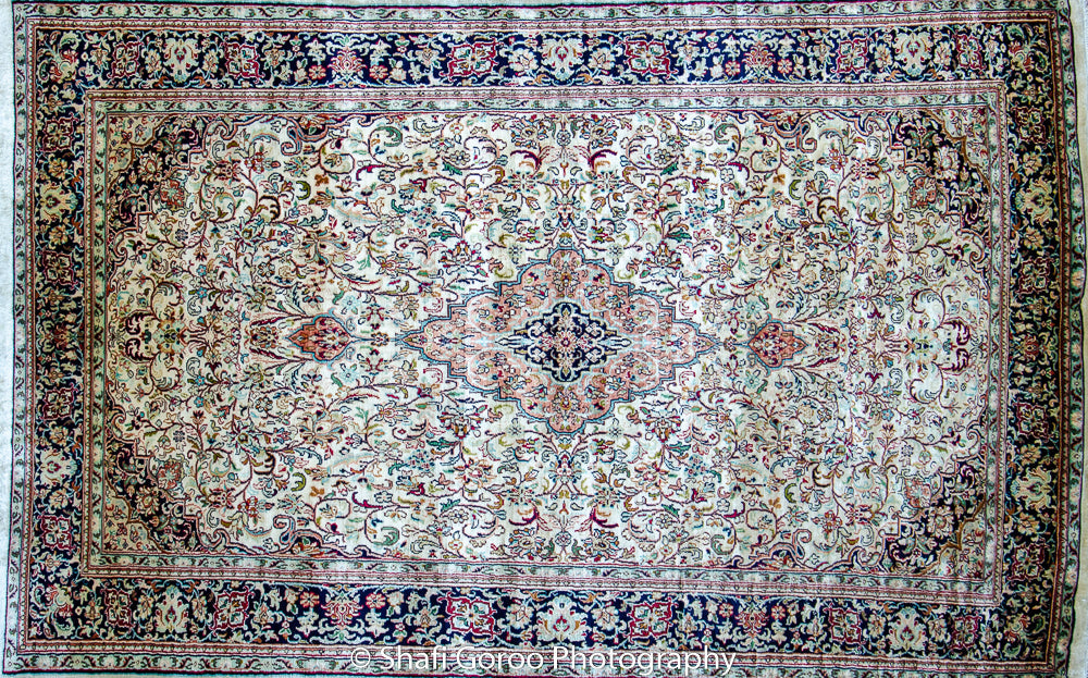 High knot silk on silk, size 3' x 5'