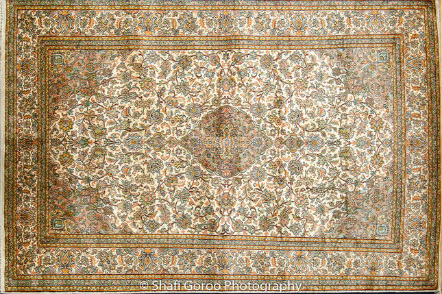 High knot silk on silk, size 4'x6'