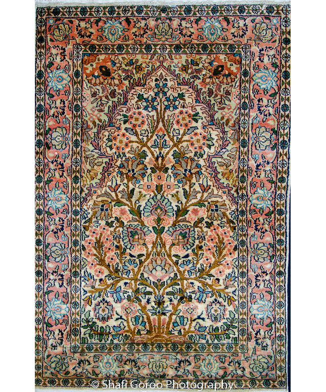 Regular silk carpet, size: 2 feet by 3 feet
