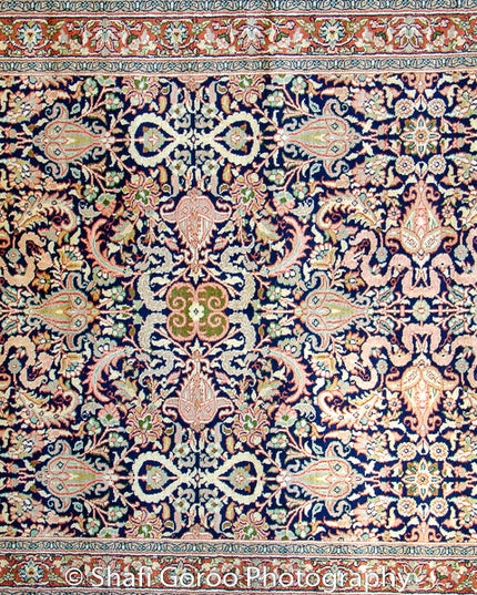 High knot silk on silk, size 2.5' x 4'