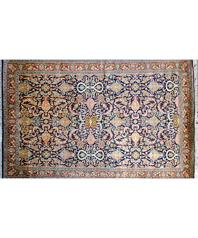 High knot silk on silk, size 2.5' x 4'