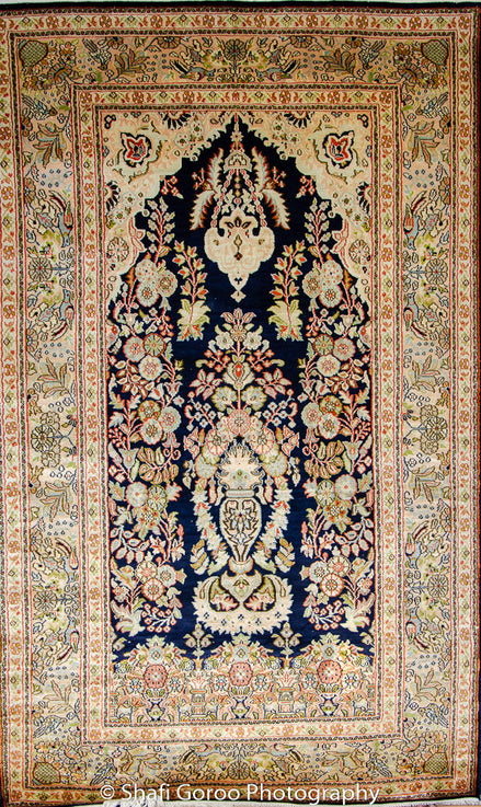 High knot silk on silk, size 2.5' x 4'