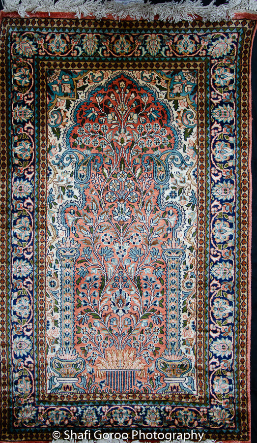 Regular silk carpet, size: 2 feet 6 inches by 4 feet