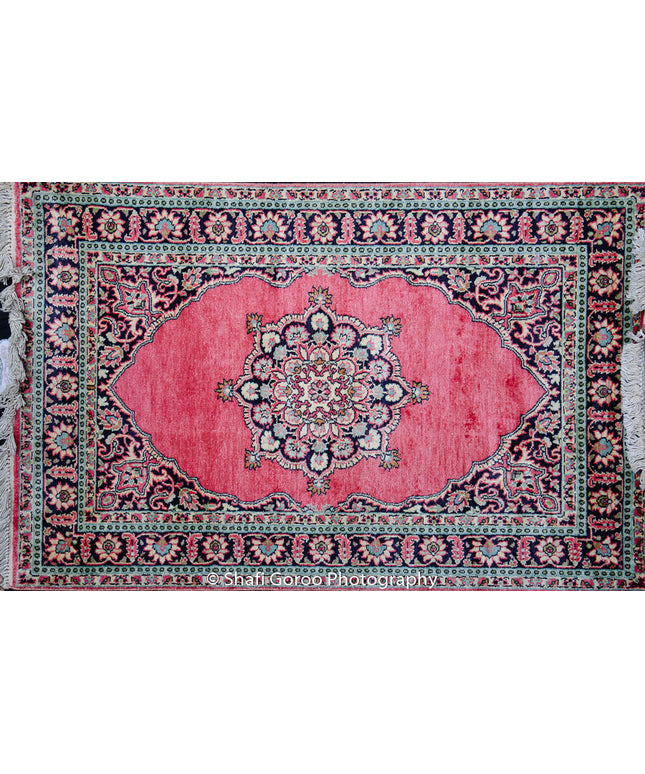 Regular silk carpet, size: 2 feet 6 inches by 4 feet