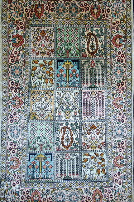 Regular silk carpet, size: 2 feet 6 inches by 4 feet