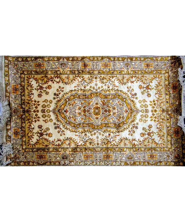 Regular silk carpet, size: 2 feet 6 inches by 4 feet